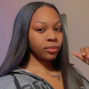 Meet your Posher, Tanasia